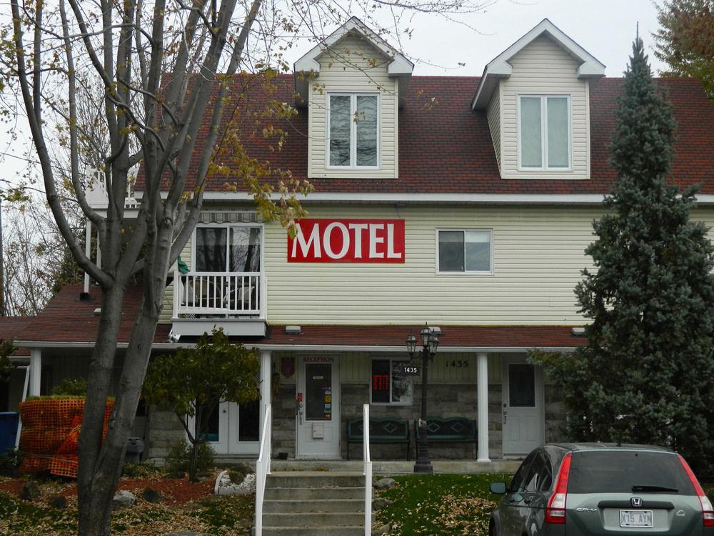 ريبنتينيي Motel Derfal المظهر الخارجي الصورة